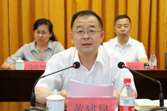 新疆农业大学召开十一届二次教代会暨第十九届二次工代会